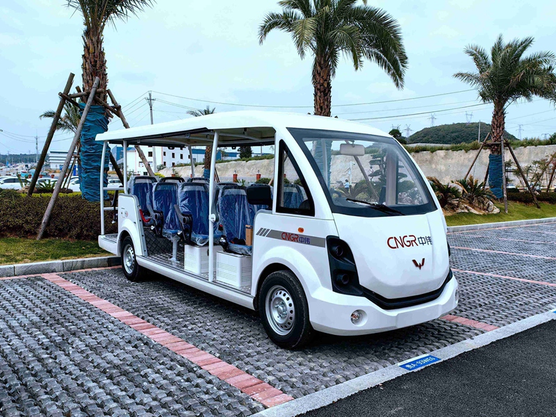 五菱国宾款14座电动观光车--敞开