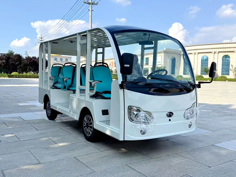 AH款8座燃油观光车